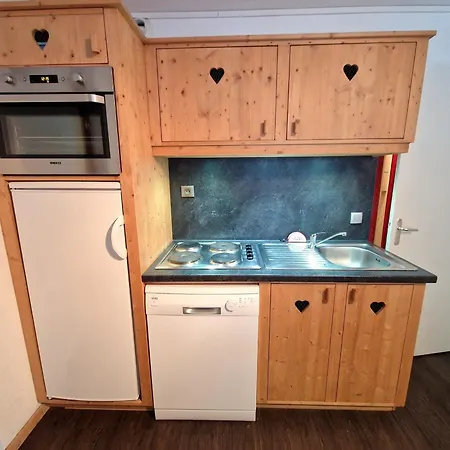 2 Pieces+cabine, 6-8 Pers, 42m², Coeur Station, Pres Pistes, Tv, Dvd - Fr-1-265-220